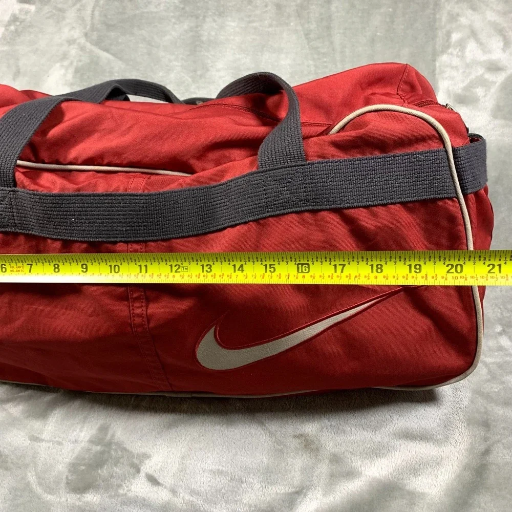 Vintage Nike Duffle Bag Adjustable Strap Gym Swoosh Embroidered 90s Travel Y2K